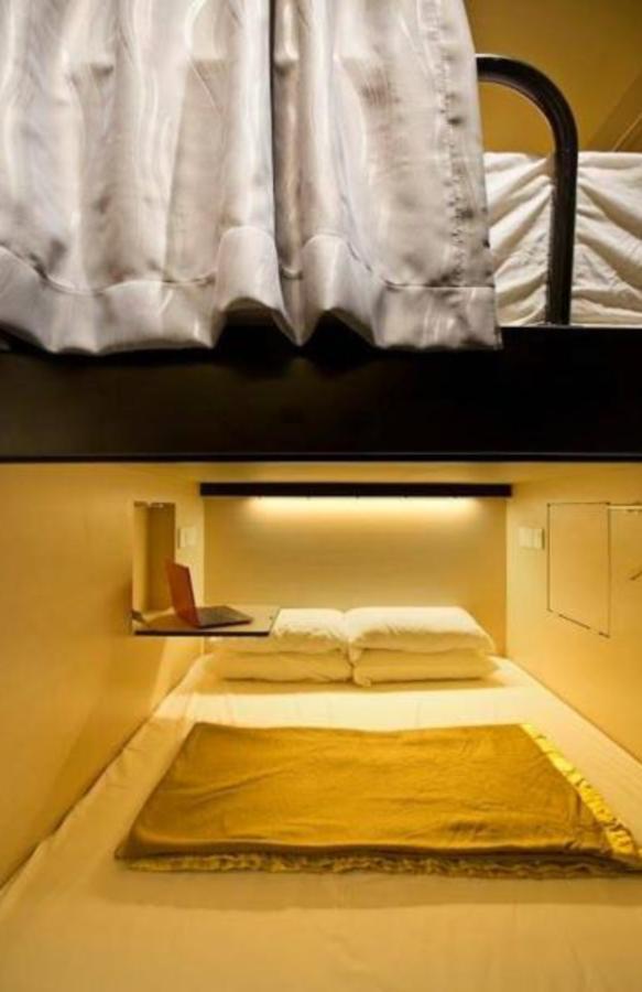7 Wonders Boutique Capsule Hotel Singapore Exterior photo