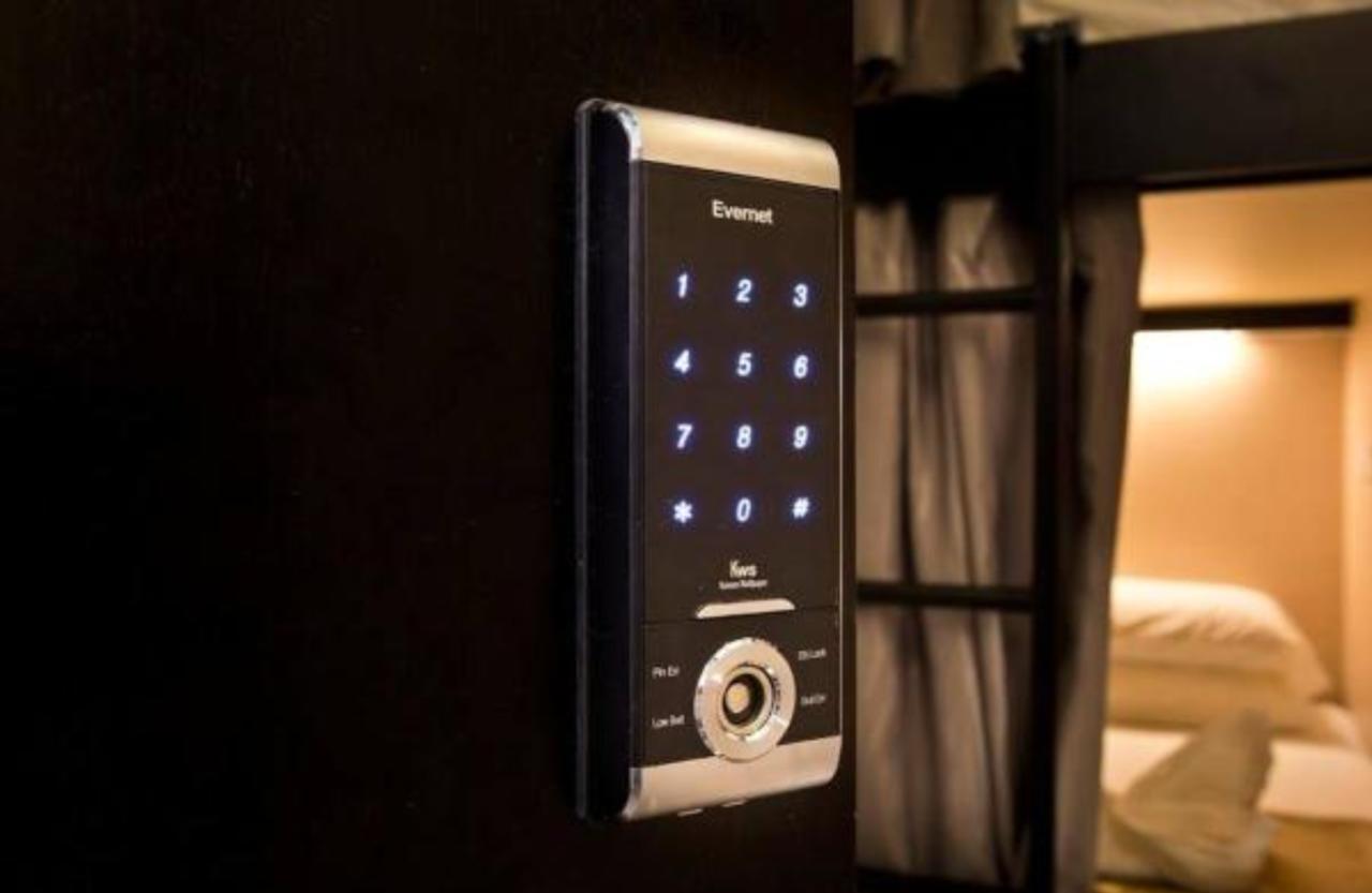 7 Wonders Boutique Capsule Hotel Singapore Exterior photo