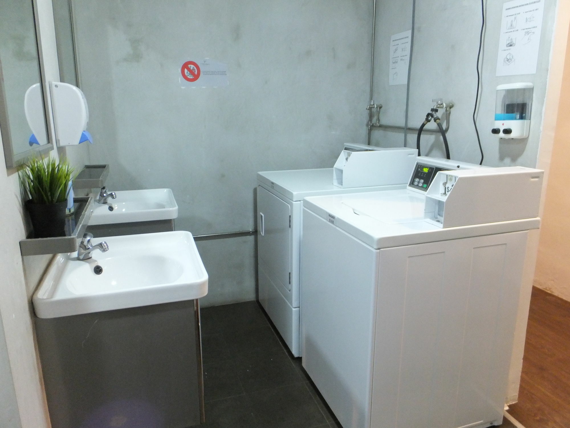 7 Wonders Boutique Capsule Hotel Singapore Exterior photo